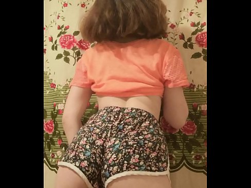 ❤️ Seksi enom bayek stripping mati dheweke kathok cendhak ing kamera ️ Porno vk ing kita ❌️